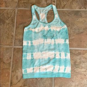 Tie dye Lululemon top